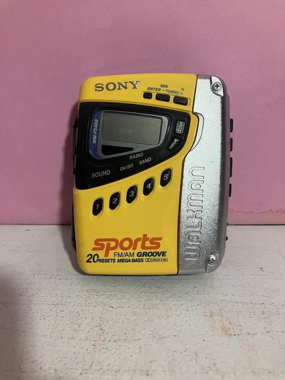 Vintage EUC Sony Sports Groove Walkman WM-FS499 Radio Cassette Player WORKS